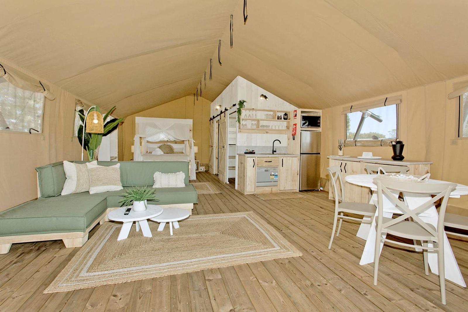 Ingenia Holidays Bonny Hills Экстерьер фото
